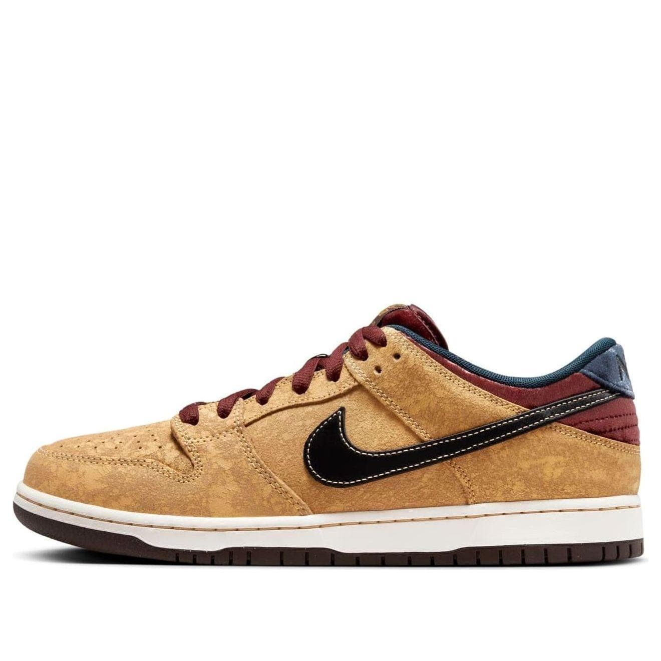 NIKE SB DUNK LOW PRO CITY OF CINEMA