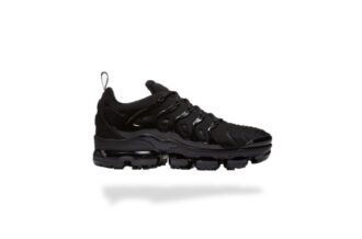 AIR VAPORMAX PLUS TRIPLE BLACK