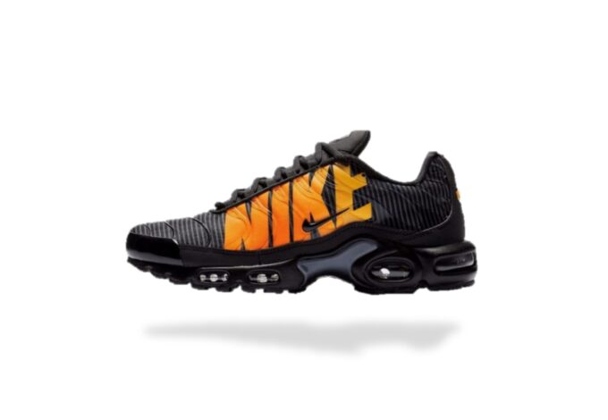 AIR MAX PLUS TN  STRIPES PACK  BLACK/ORANGE