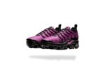 AIR VAPORMAX PLUS TN GEOMETRIC ACTIVE FUCHSIA