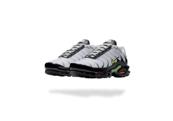 AIR MAX PLUS TN WHITE BLACK VOLT
