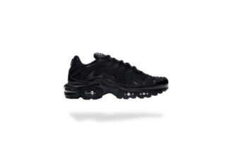 AIR MAX PLUS TN REQUIN TRIPLE  BLACK
