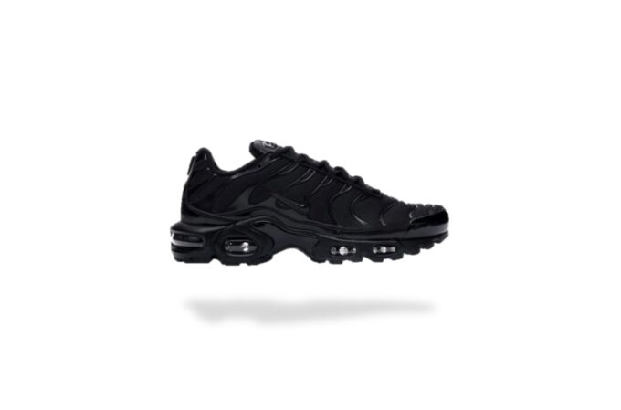 AIR MAX PLUS TN REQUIN TRIPLE  BLACK