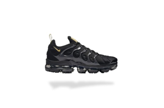 AIR VAPORMAX PLUS BLACK METALLIC GOLD
