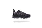 AIR VAPORMAX PLUS GEOMETRIC BLACK WHITE