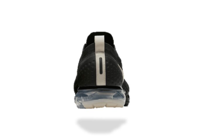 AIR VAPORMAX MOC 2 BLACK LIGHT CREAM