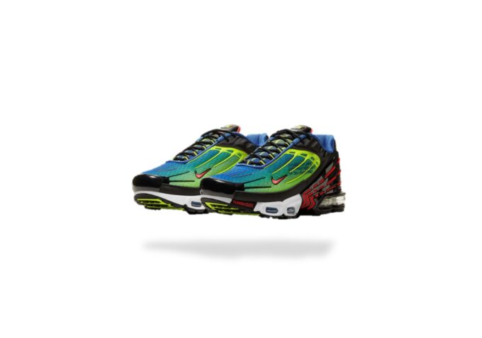 AIR MAX PLUS TN 3 PARACHUTE CATCHING FIRE