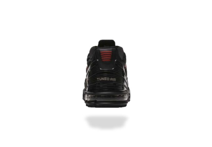 AIR MAX PLUS TN 3 PARACHUTE CATCHING FIRE