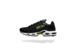 NIKE AIR MAX PLUS TN JUST DO IT BLACK VOLT
