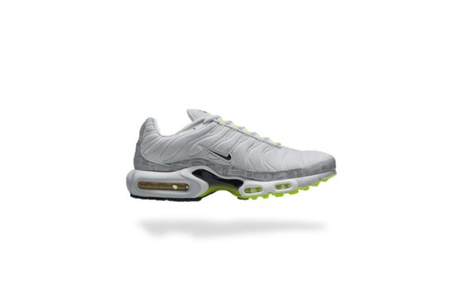 NIKE AIR MAX PLUS TN REFLECTIVE LOGO