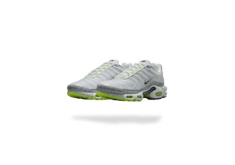 NIKE AIR MAX PLUS TN REFLECTIVE LOGO