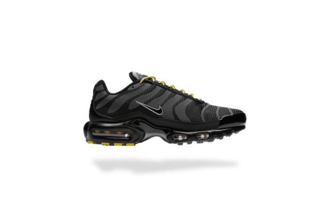 NIKE AIR MAX PLUS TN CRATER BLACK SILVER YELLOW