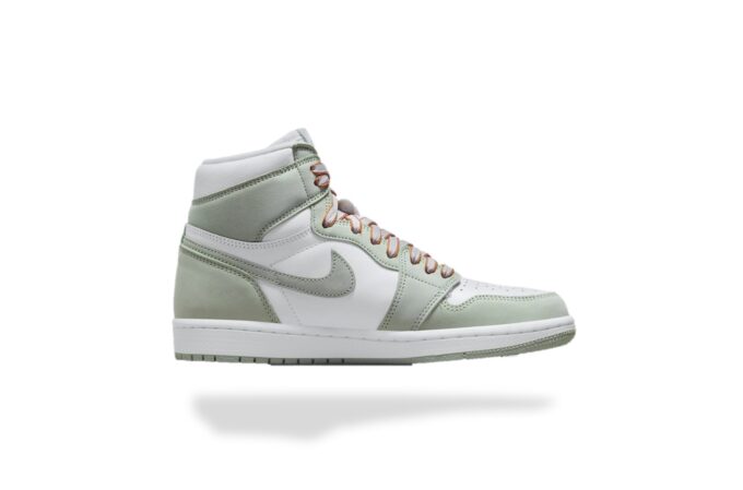 WMNS AIR JORDAN 1 RETRO HIGH OG SEAFOAM