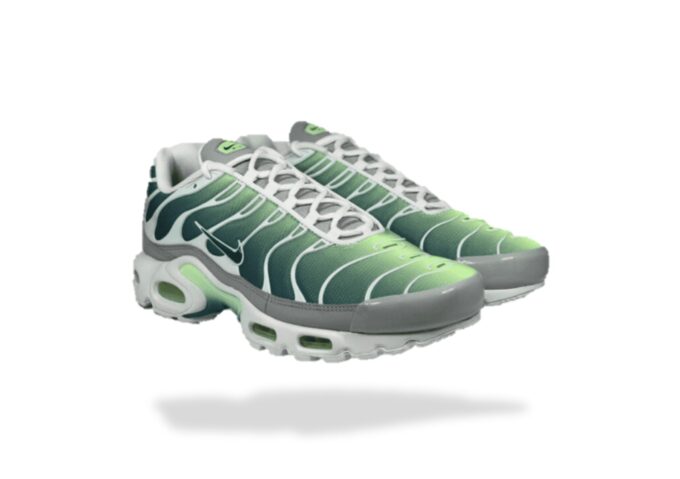 NIKE AIR MAX PLUS TN AURORA GREEN