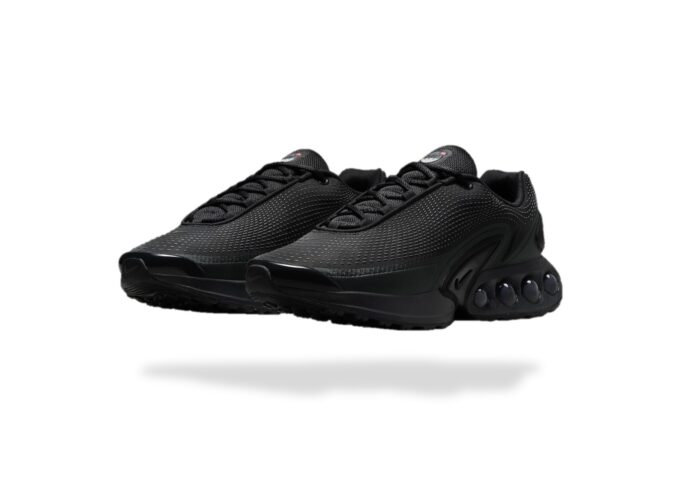 NIKE AIR MAX DN BLACK