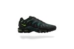 NIKE AIR MAX PLUS TN DRIFT BLACK VOLT NEON