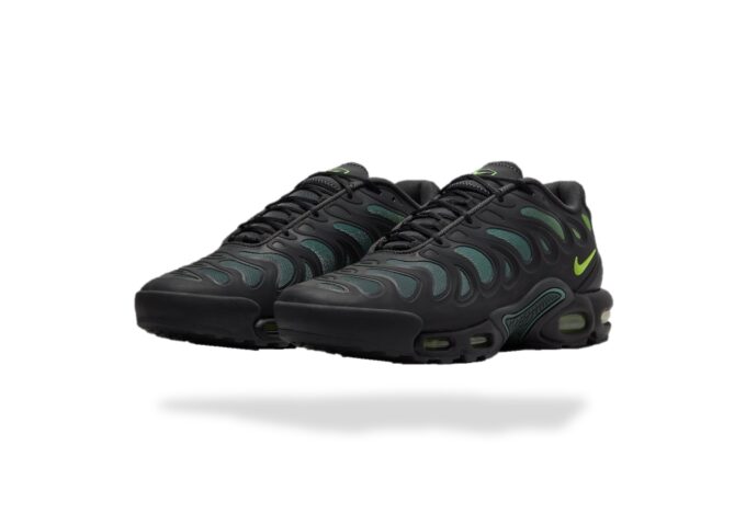 NIKE AIR MAX PLUS TN DRIFT BLACK VOLT NEON