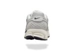 NIKE ZOOM VOMERO 5 PHOTON DUST