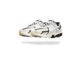 NIKE ZOOM VOMERO 5 SUPERSONIC LIGHT BONE