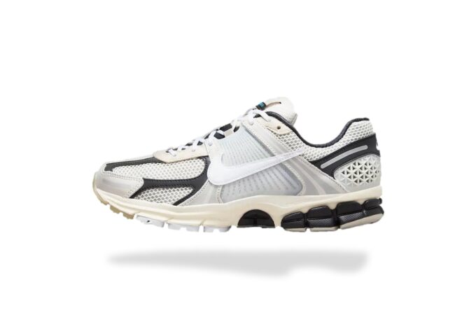 NIKE ZOOM VOMERO 5 SUPERSONIC LIGHT BONE