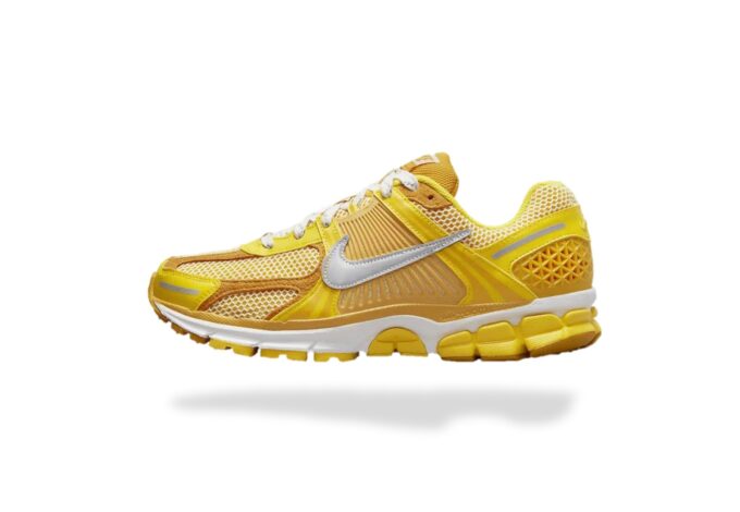 NIKE ZOOM VOMERO 5 VARSITY MAIZE - YELLOW OCHRE