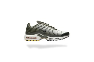 NIKE AIR MAX PLUS TN SEQUOIA CARGO KHAKI