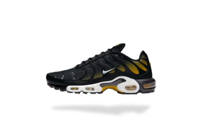 NIKE AIR MAX PLUS TN BLACK UNIVERSITY GOLD