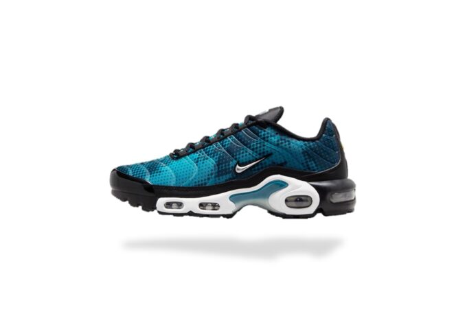 NIKE AIR MAX PLUS TN DOT PATTERN