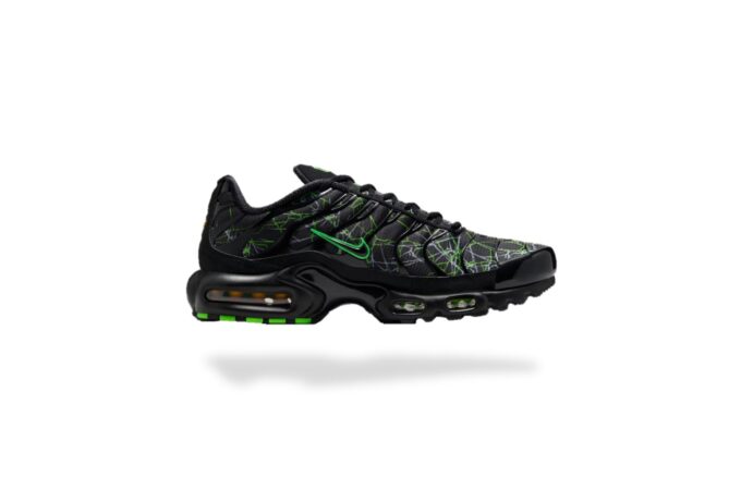 NIKE AIR MAX PLUS TN SHATTERED GLASS