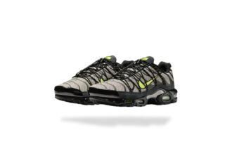 NIKE AIR MAX PLUS TN UTILITY BLACK TAN VOLT