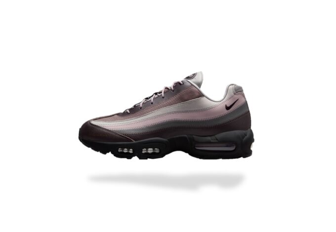 NIKE AIR MAX 95 X A MA MANIÈRE WHILE YOU WERE SLEEPING