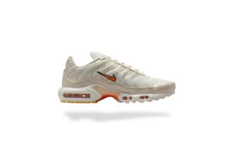 NIKE AIR MAX PLUS TN SAFETY ORANGE