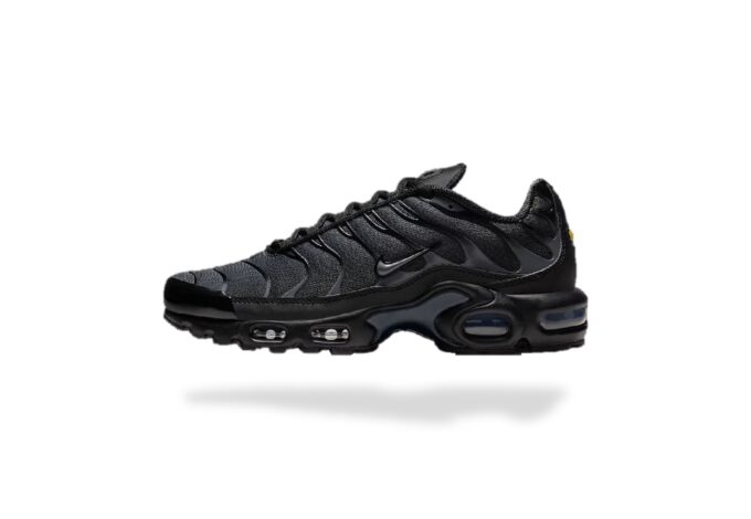 NIKE AIR MAX PLUS TN BLACK DARK GREY SILVER