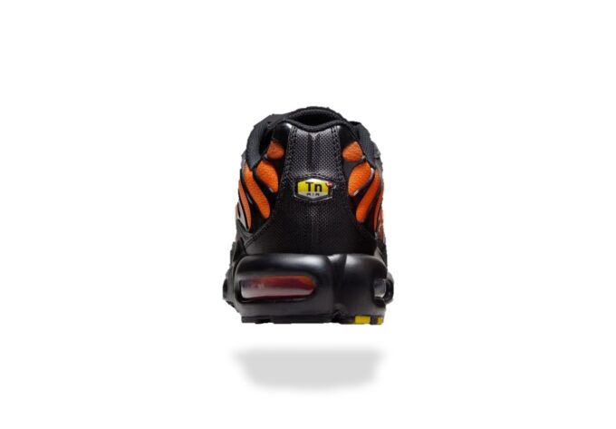 NIKE AIR MAX PLUS TN BLACK TOTAL ORANGE