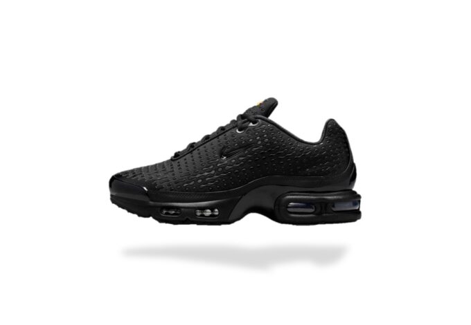 NIKE AIR MAX PLUS TN VII BLACK