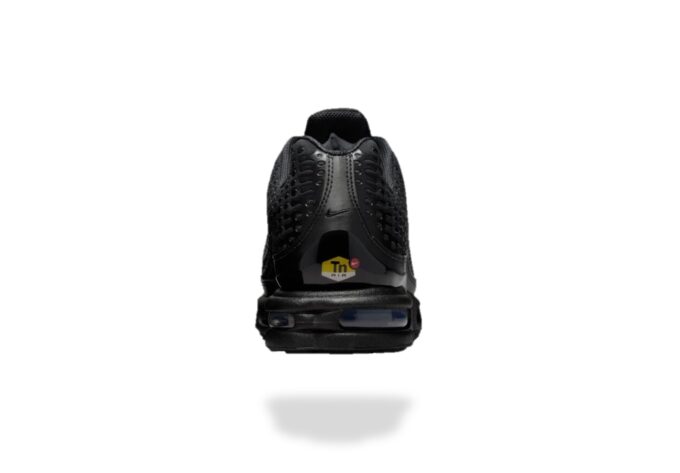 NIKE AIR MAX PLUS TN VII BLACK