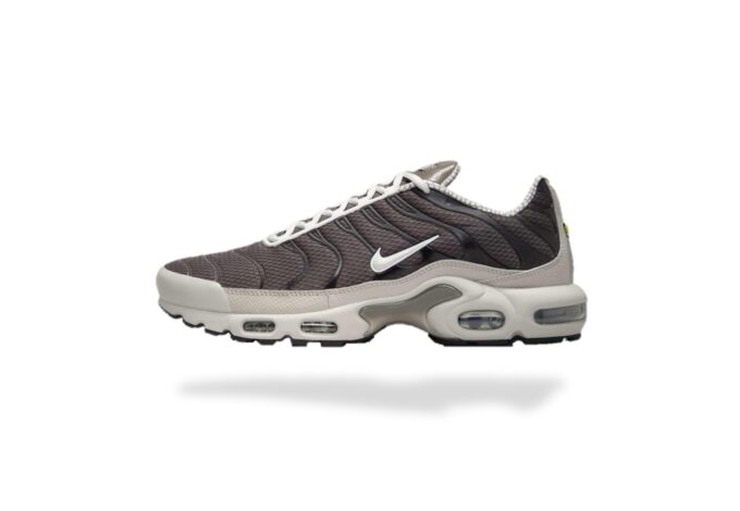 NIKE AIR MAX PLUS TN YEAR OF THE SNAKE