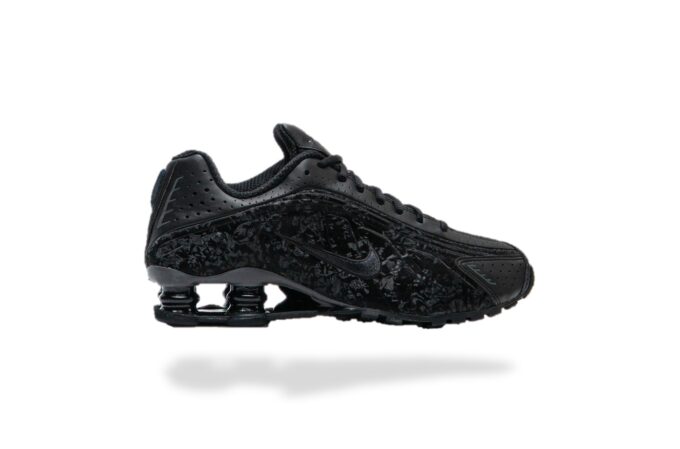 NIKE SHOX R4 BLACK FLORAL