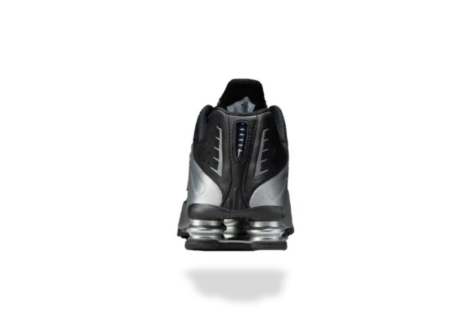 NIKE SHOX R4 METALLIC SILVER BLACK