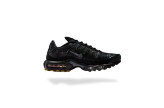 NIKE AIR MAX PLUS TN BLACK WOOD CAMO