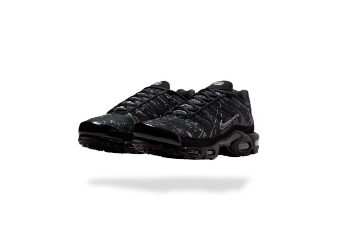 NIKE AIR MAX PLUS TN BLACK WOOD CAMO