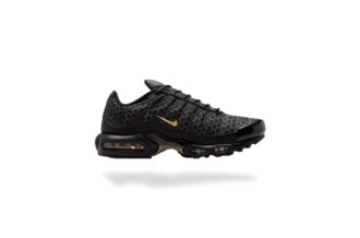 NIKE AIR MAX PLUS TN MANCHESTER BLACK HONEY