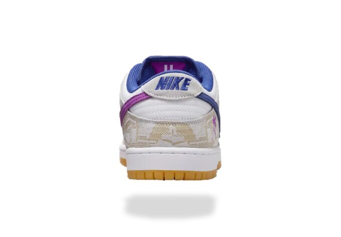 NIKE DUNK LOW SB X RAYSSA LEAL