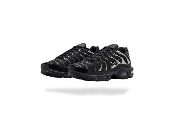 NIKE AIR MAX PLUS TN BLACK CHROME LIQUID MÉTAL