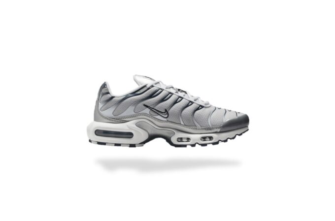 NIKE AIR MAX PLUS TN METALLIC SILVER ASHEN SLATE