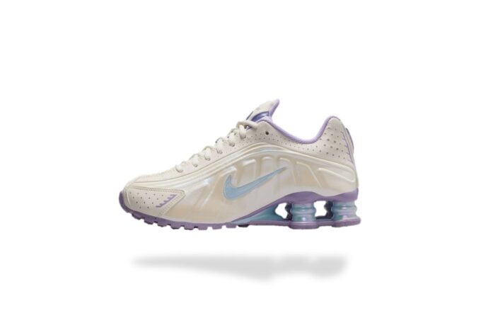 NIKE SHOX R4 SOFT PEARL